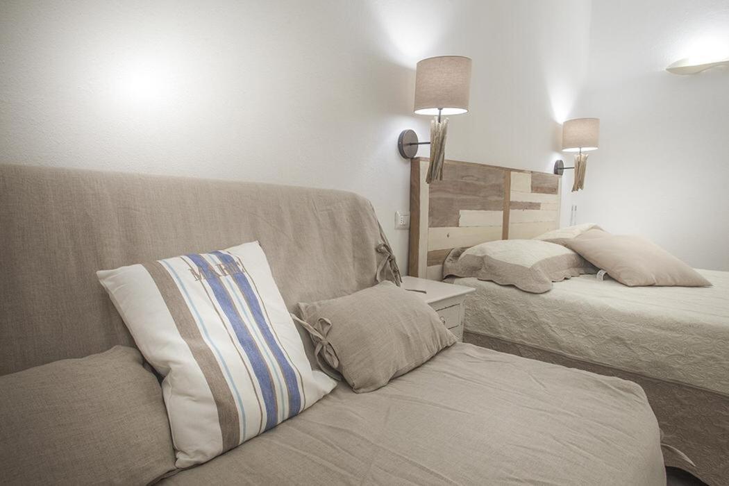 B&B Jolie Santa Teresa Gallura Eksteriør billede
