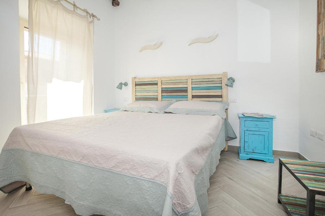 B&B Jolie Santa Teresa Gallura Eksteriør billede